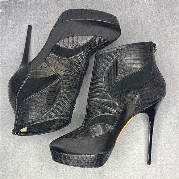 🔥🔥🔥Jimmy Choo Black Heeled Boots 6.5 US 36.5 EU🔥🔥🔥 - Picture 6 of 11